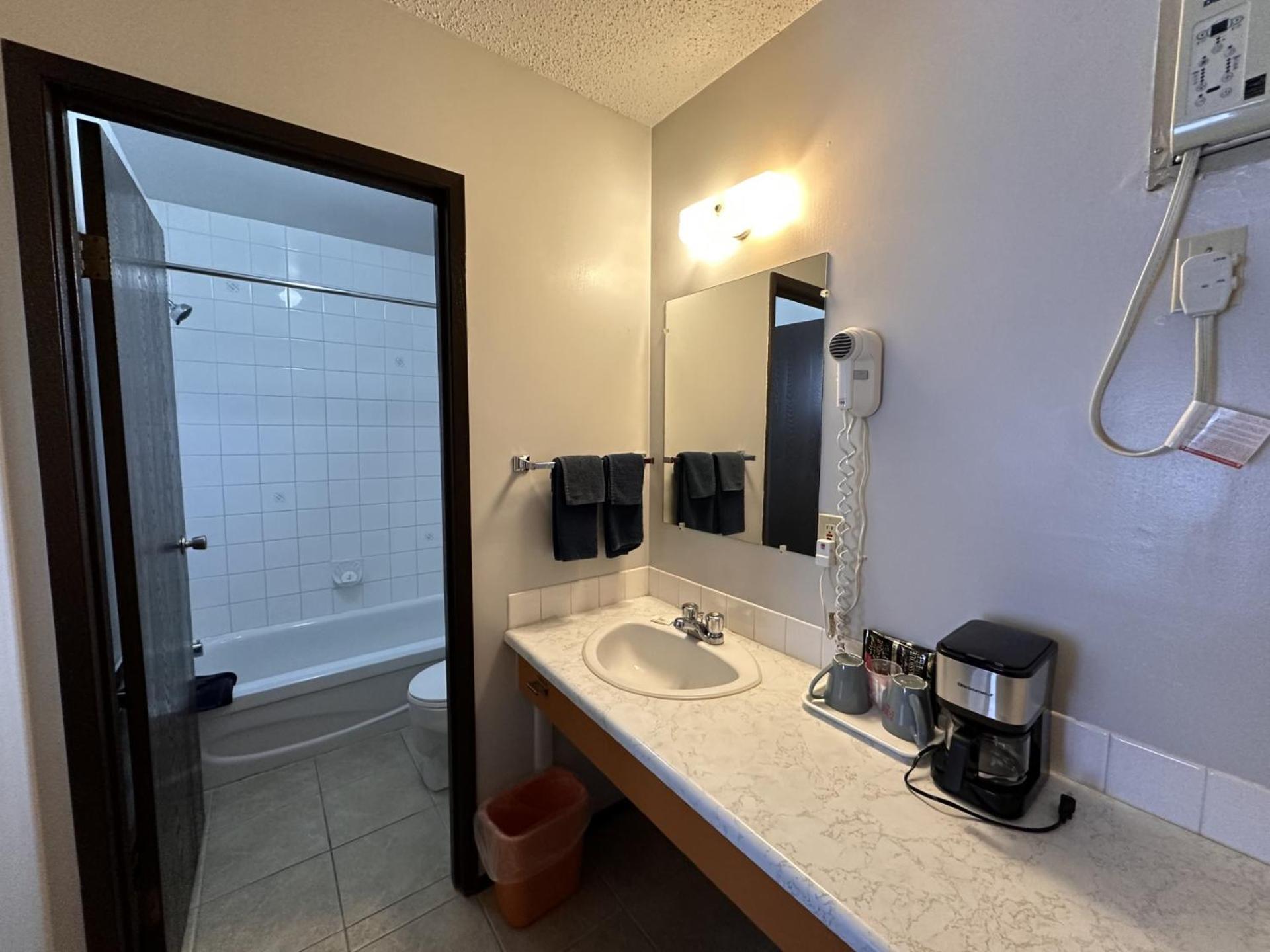 Howard Johnson By Wyndham Edson Esterno foto